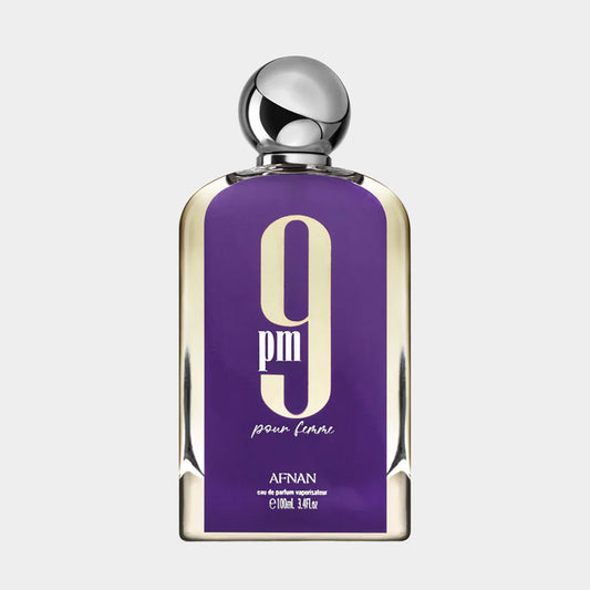 Alternatieve tekst: Monsterflesje van Afnan Perfumes 9PM Pour Femme met een elegante paarse verpakking, perfect voor vrouwelijke gebruikers die genieten van verfijnde geur.