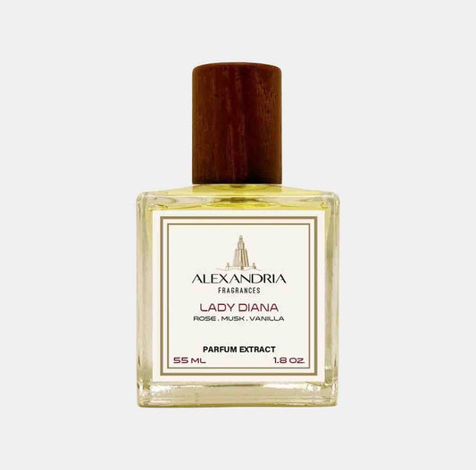 Een full bottle van Alexandria Fragrances Lady Diana, een parfum met noten van roos, musk en vanille, verpakt in een elegante fles van 55 ml.