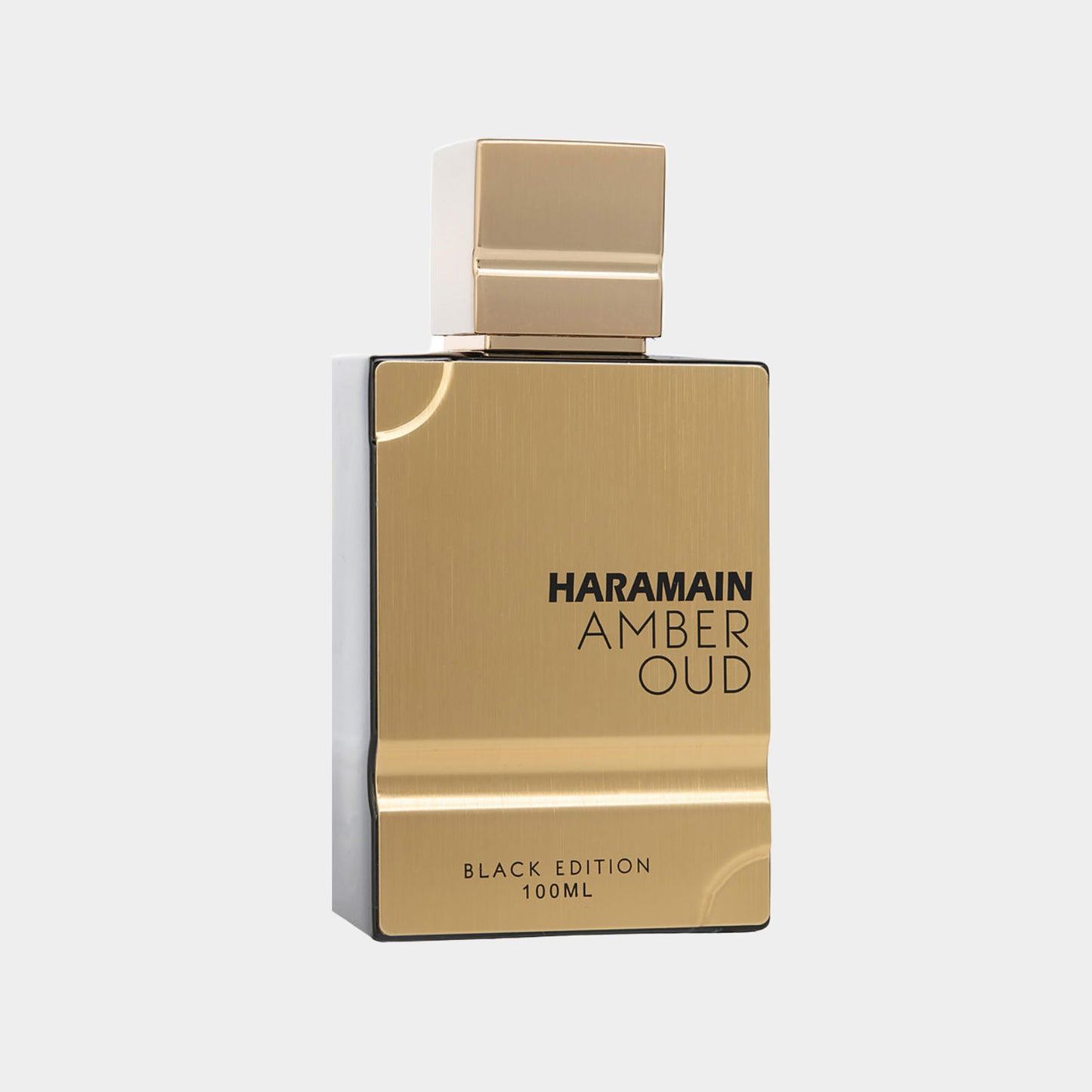 Al Haramain Amber Oud Black Edition Cologne Sample is een elegante, minimalistische flacon met een gouden dop, ontworpen voor een luxe geurervaring. Deze cologne combineert warme, houtachtige noten voor een verfijnde geurbeleving.
