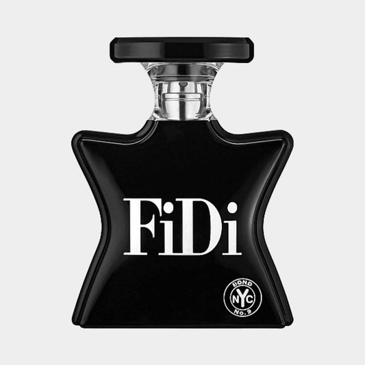 Een zwarte parfumfles in de vorm van een ster, met de tekst FiDi en het logo van Bond No. 9, ontworpen voor een luxe geurbeleving.