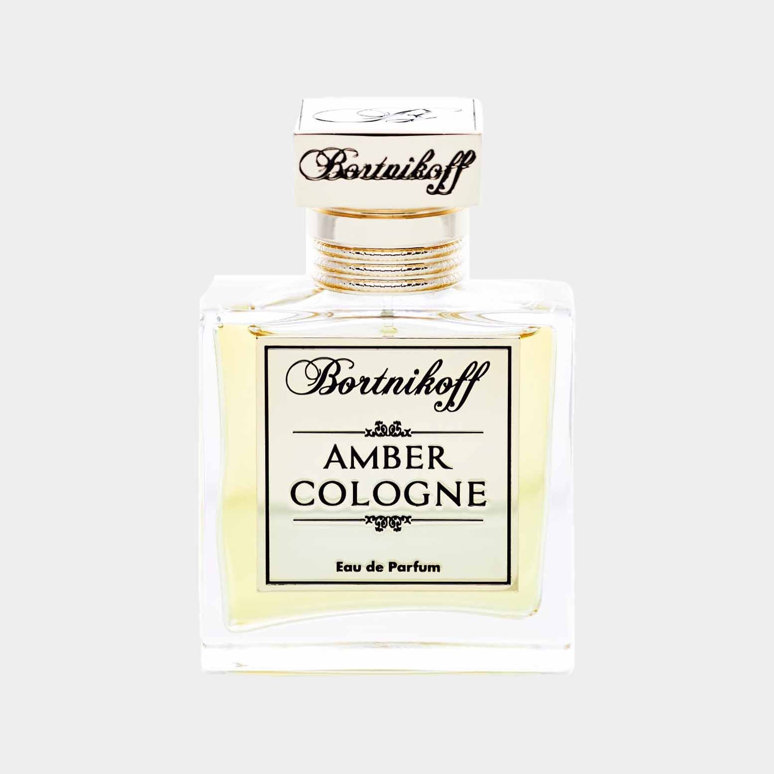 Voorbeeld van Bortnikoff Amber Cologne, gepresenteerd in een elegant glazen flesje met een gouden dop en een stijlvolle label. Deze Eau de Parfum belooft een warme, amberachtige geurervaring.