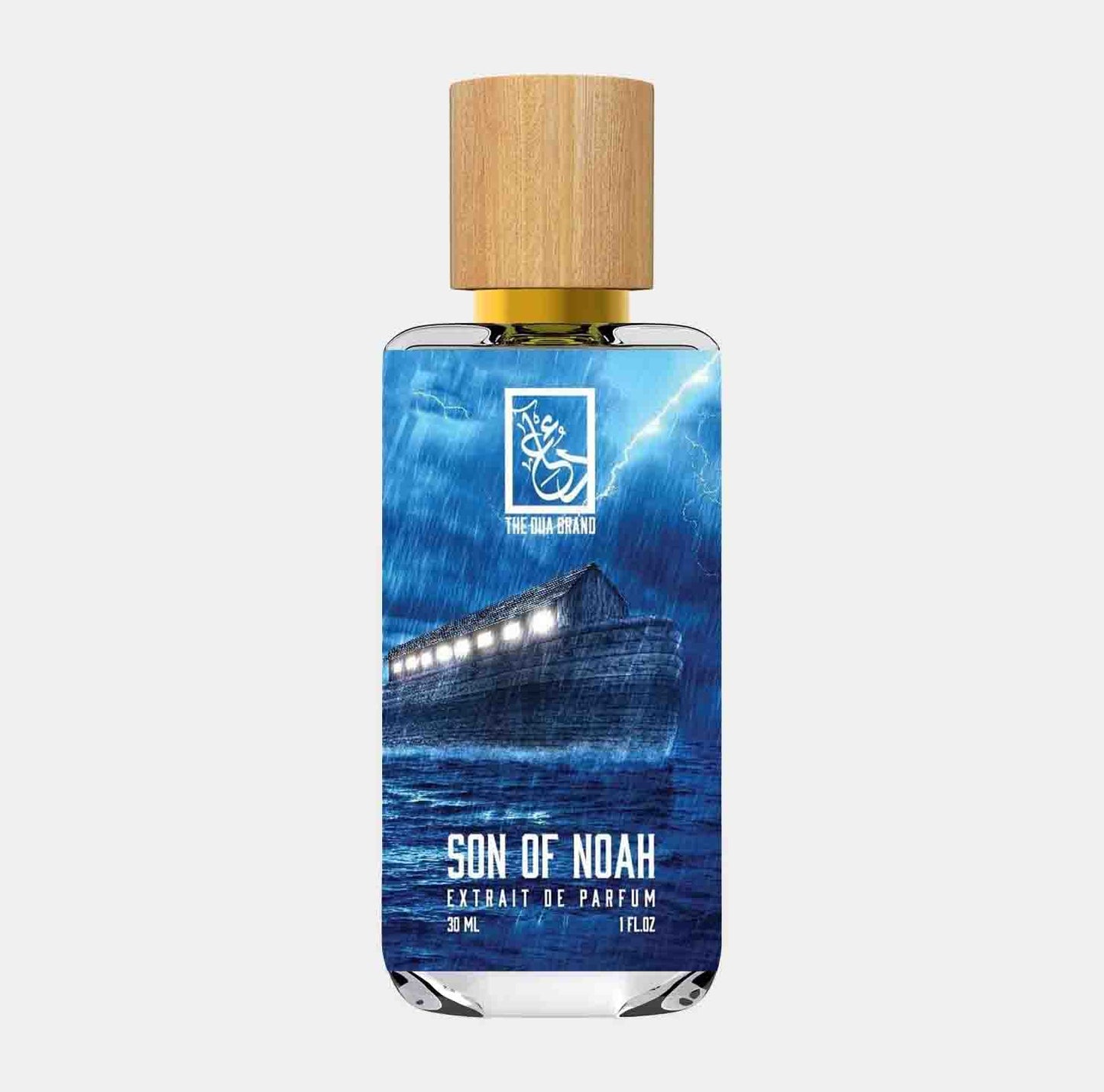 Fles parfum Dua Son of Noah Sample met een houten dop, afgebeeld met een achtergrond van de ark van Noach en een stormachtige zee. De geur is een extract van parfum in een 30 ml verpakking.