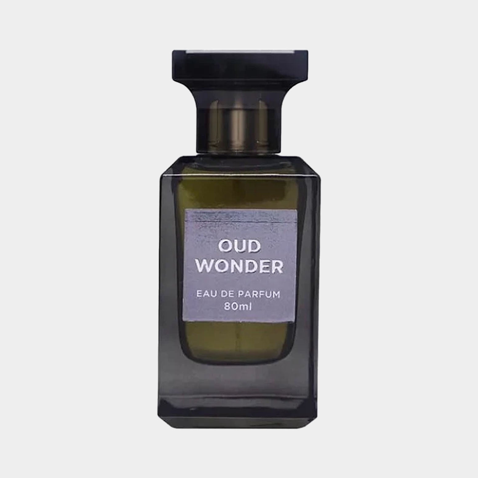 Sample van Fragrance World Oud Wonder, een eau de parfum in een elegant zwart flesje van 80 ml, en biedt een luxe geurervaring.
