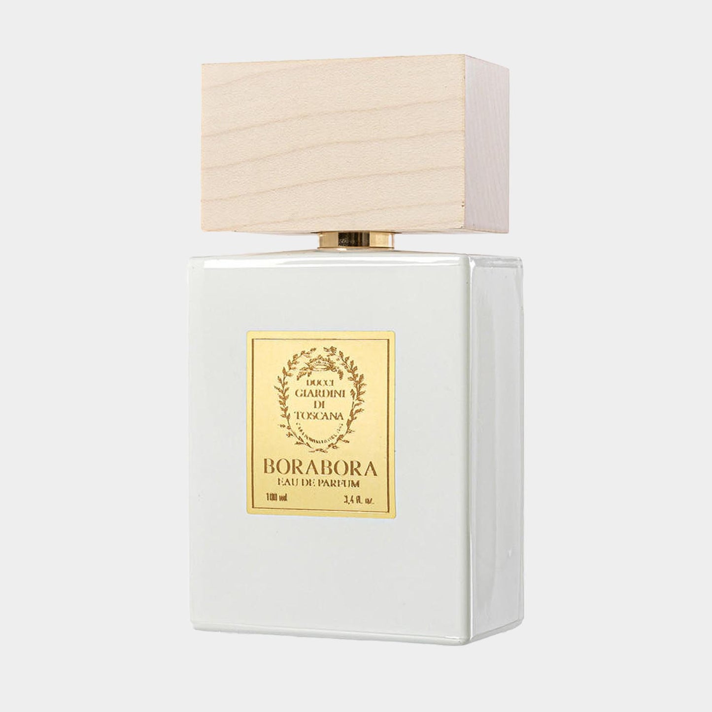 Giardini di Toscana BoraBora Sample - een elegante parfumfles met een houten dop, inhoud 100 ml, verfijnd design en luxe uitstraling.