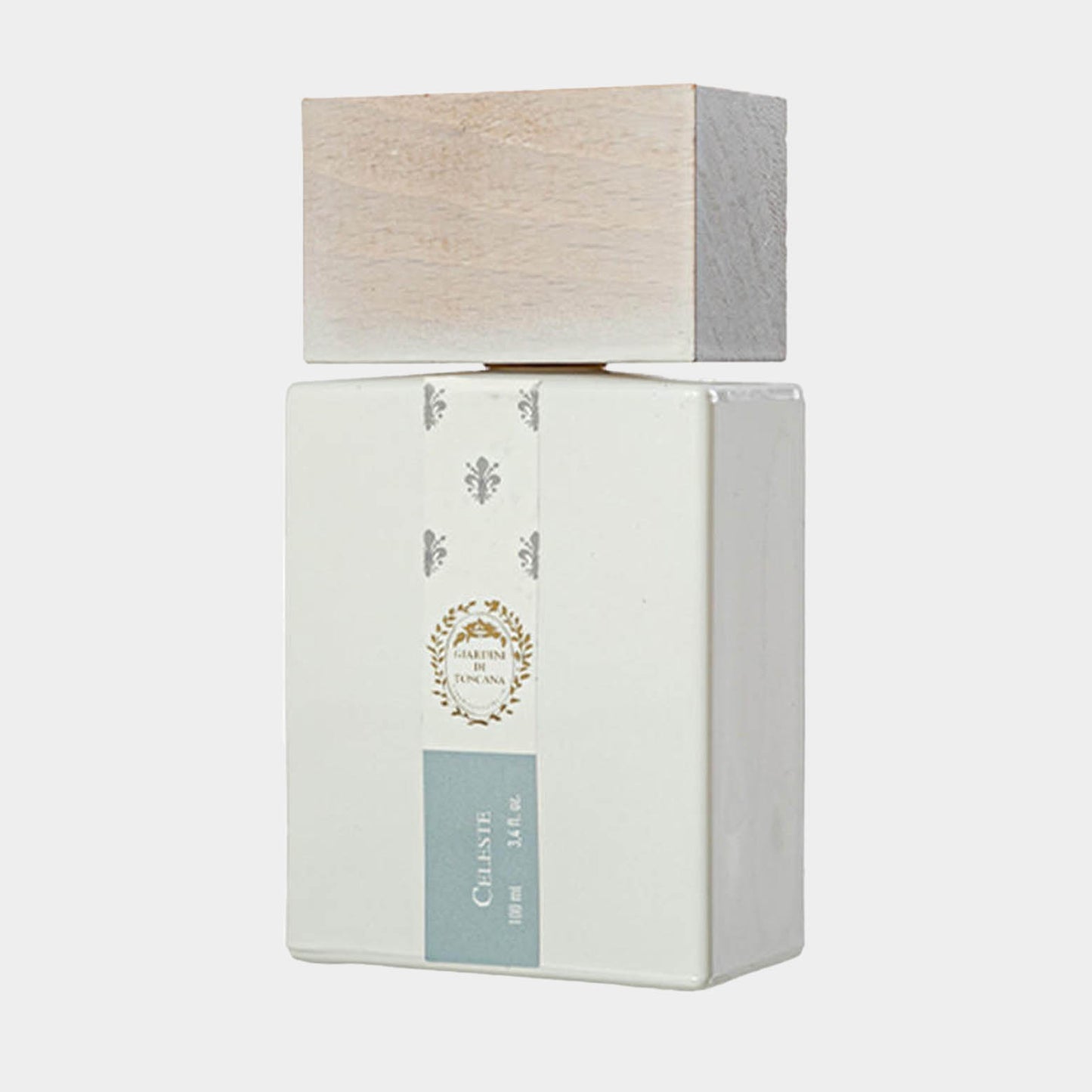 Giardini di Toscana Celeste volle fles met een stijlvolle houten dop, voorzien van een elegant label in pastelkleuren.