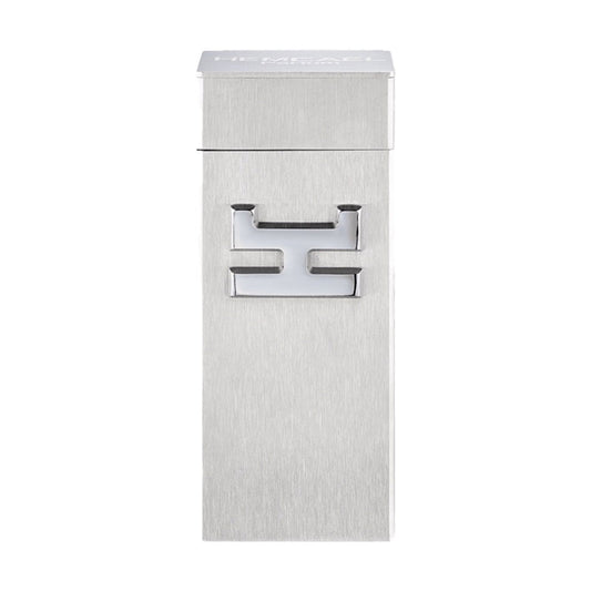 Hemcael Abel Sample: een strak en modern metalen doosje met een minimalistisch ontwerp en een opvallende sluiting.
