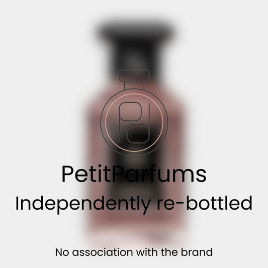 Sample van Oud Khol, een luxe parfum met een houtachtige geur, gepresenteerd in een elegant flesje. De afbeelding toont de verfijnde verpakking en het merk-logo.