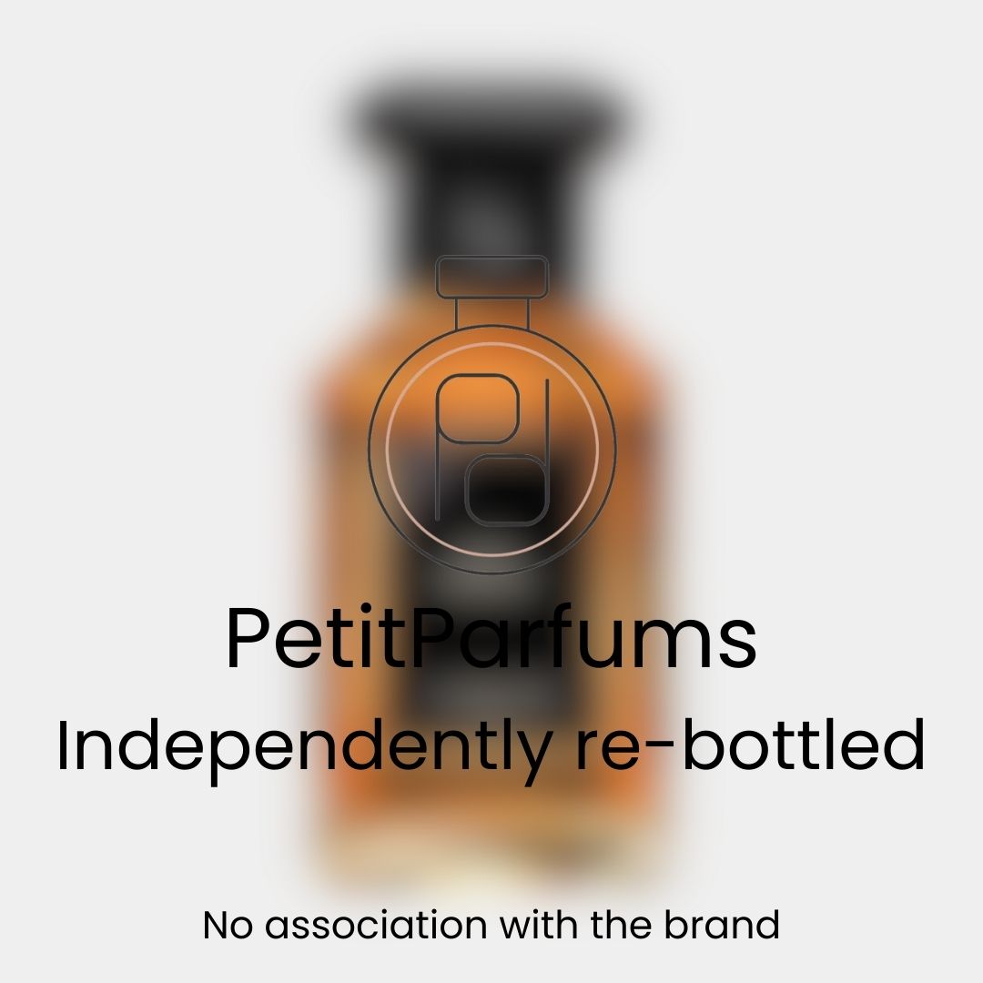 Sample van Rose Barbare, een subtiele geur in een elegant, herverpakt flesje van Petit Parfums, zonder associatie met het merk.
