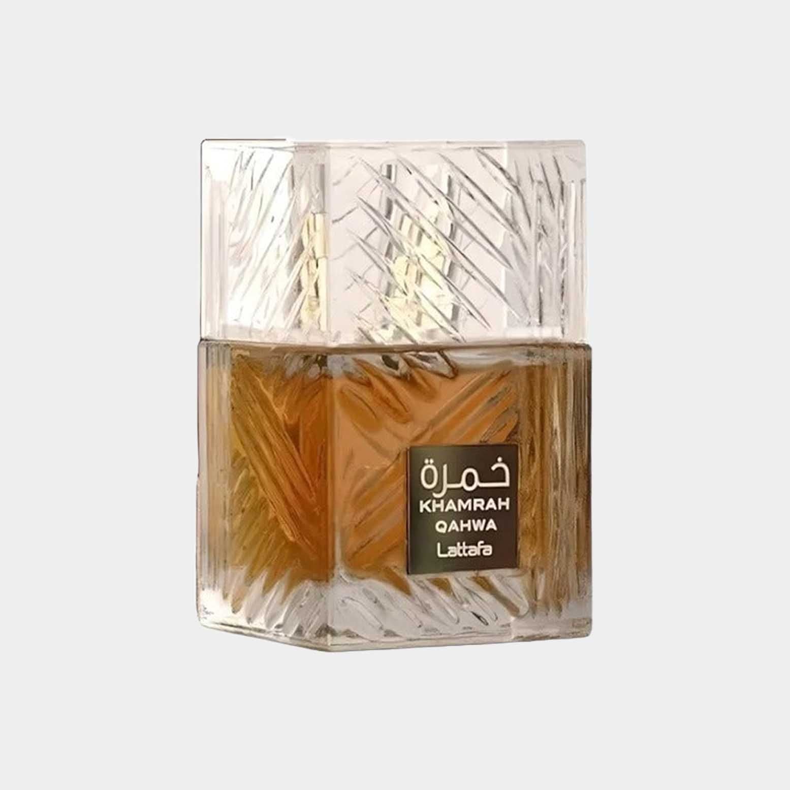Alttekst: Een afbeelding van een proefflacon Lattafa Perfumes Khamrah Qahwa, met een elegant en modern design. De geur heeft warme koffienoten en is verpakt in een facettenflesje.