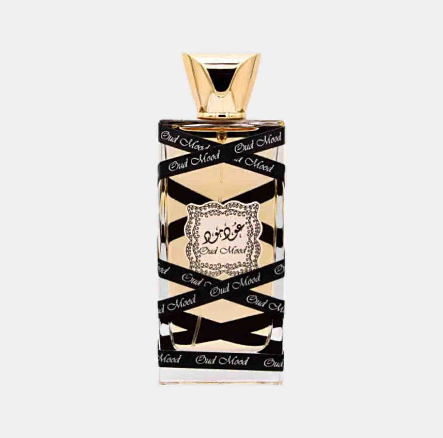 Lattafa Perfumes Oud Mood Sample is een elegant ontworpen parfumfles met een gouden geur. De stijlvolle verpakking accentueert de rijke en mysterieuze geur van het parfum.