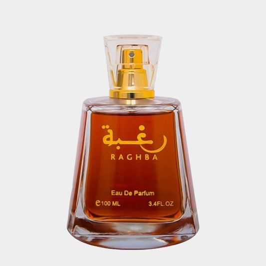 Een sample van Lattafa Perfumes Raghba EDP, gepresenteerd in een elegant glazen flesje met gouden accenten, dat 100 ml geur bevat. De geur staat bekend om zijn warme en houtachtige aromas.