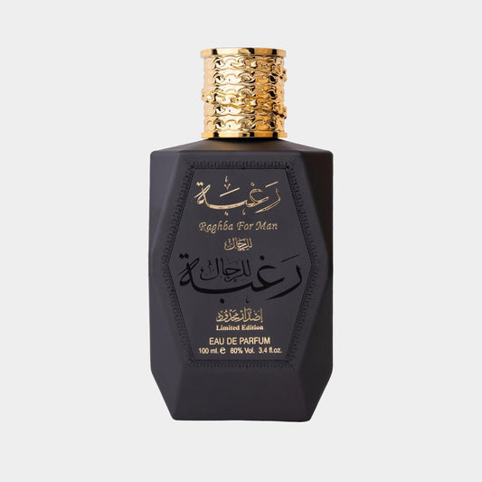 Lattafa Perfumes Raghba For Men Sample is een elegante parfumfles met een zwart en gouden ontwerp, gevuld met een luxe eau de parfum van 100 ml.