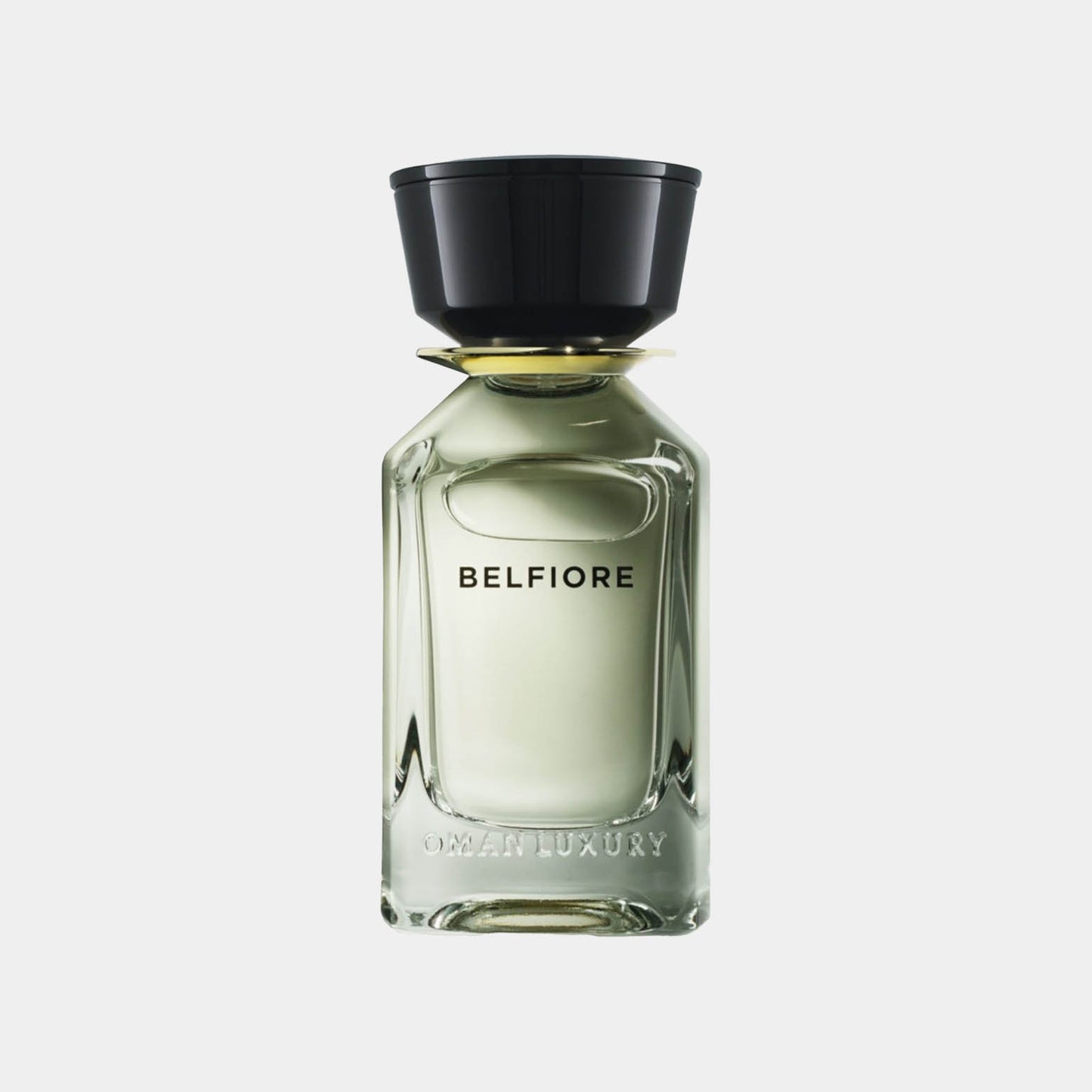 Omanluxury Belfiore Sample in een elegant glazen flesje met een zwarte dop, perfect voor een luxe geurervaring.