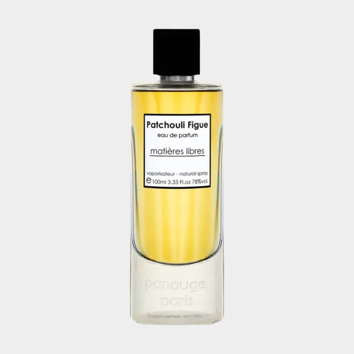 Een elegante flacon van de Panouge Paris Patchouli Figue Sample, met een heldere vloeistof en een zwarte dop, perfect voor liefhebbers van unieke parfums.