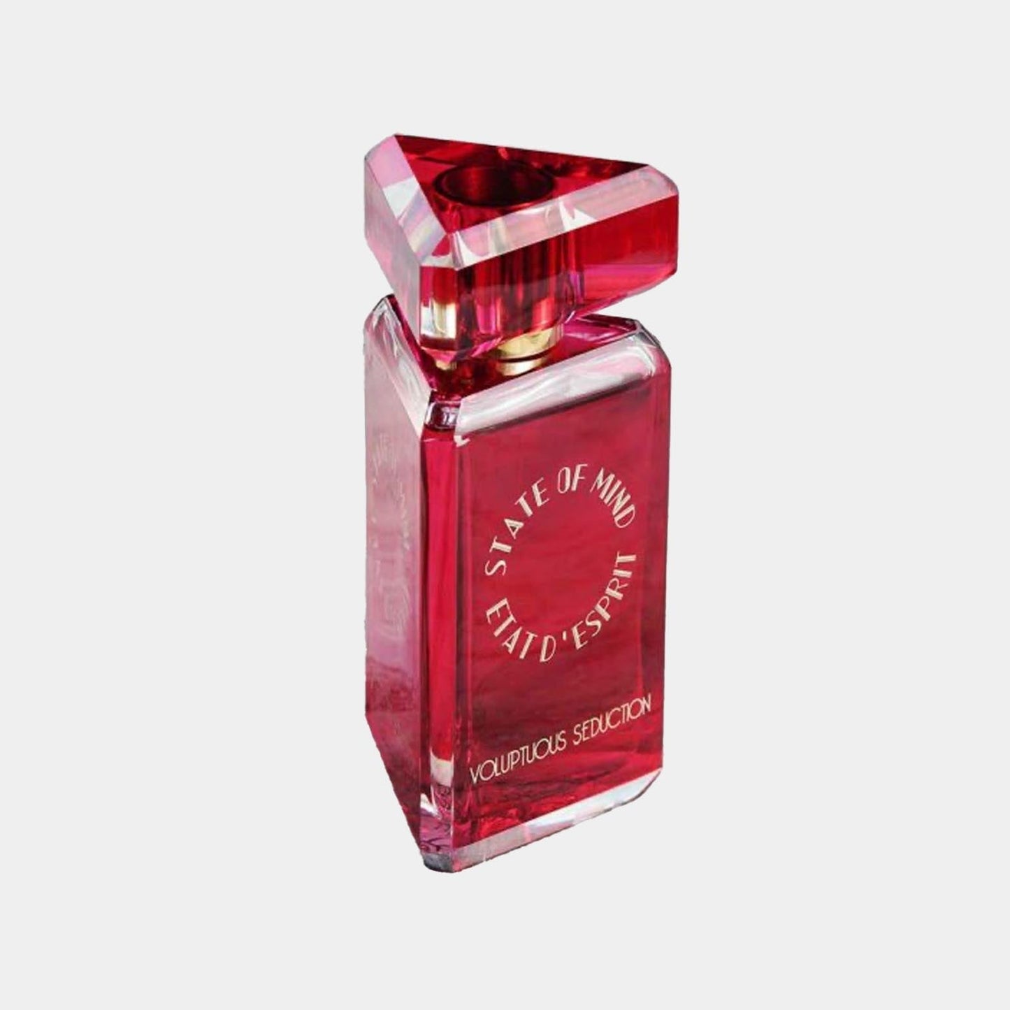 State of Mind Voluptuous Seduction, een luxueuze parfumfles met een opvallende, driehoekige stopper in een levendige rode kleur.
