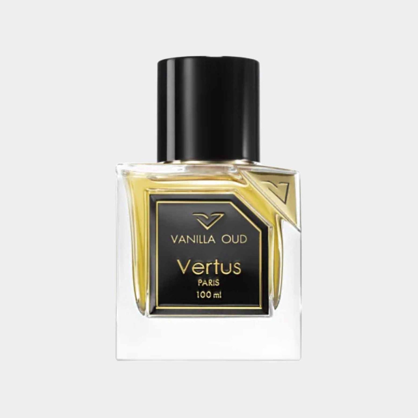 Monsterflesje van Vertus Vanilla Oud, een luxe parfum verpakt in een glazen flacon van 100 ml met een elegante, zwarte dop.