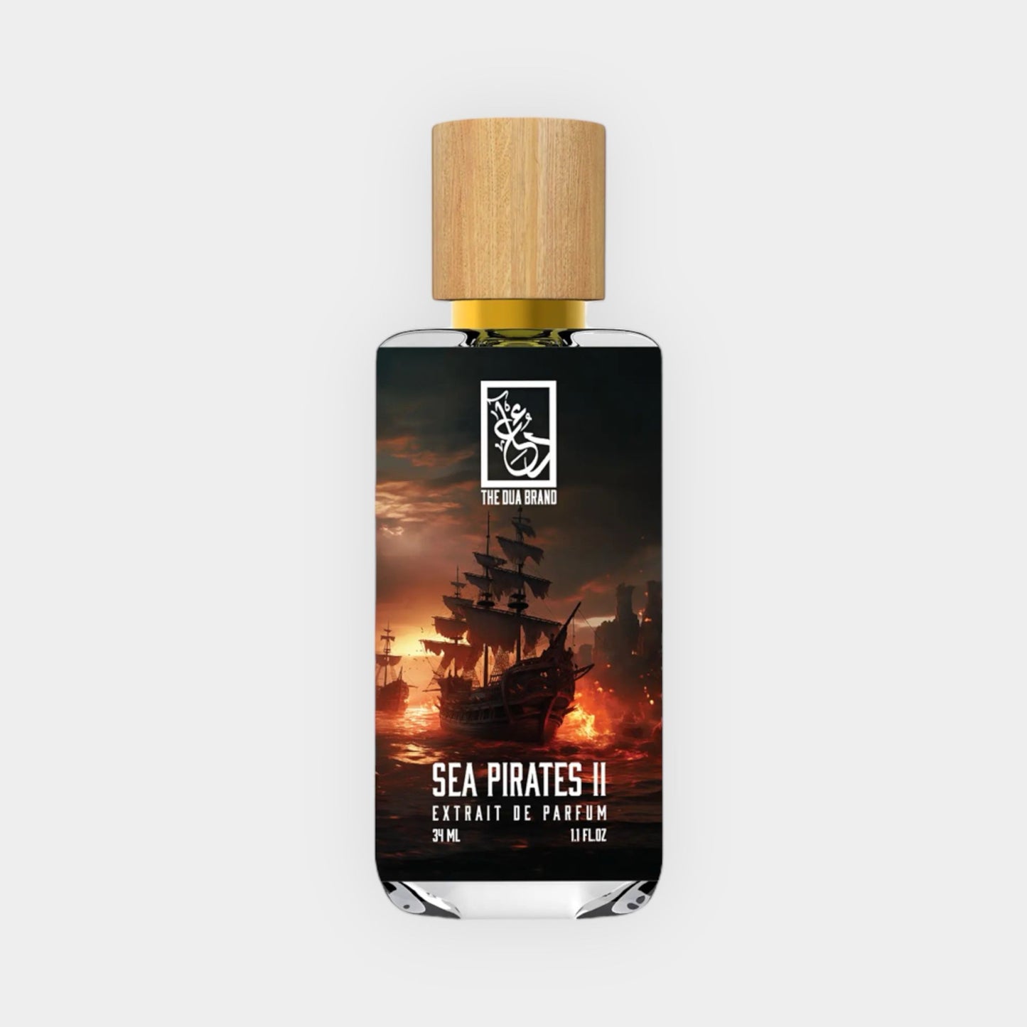 Flesje van Dua Sea Pirates II Sample, een uitlaat parfum met een maritiem thema, afgewerkt met een houten dop en een afbeelding van een piratenschip in een ondergang.