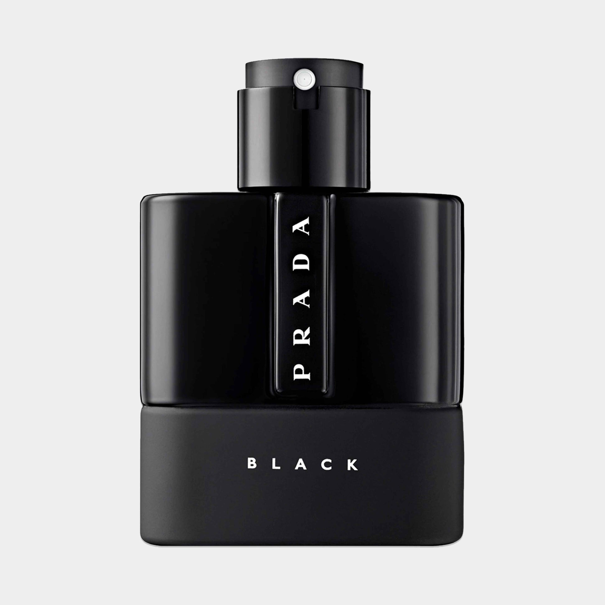 Prada Luna Rossa Black Sample - een elegante, zwarte parfumfles met de naam PRADA en BLACK in witte letters op de voorkant.