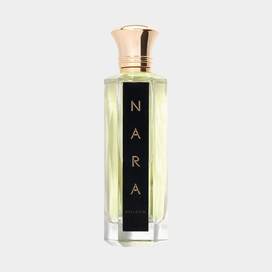 Een volle fles Bellekin Nara parfum met een elegant ontwerp en gouden dop, perfect voor luxe geurervaringen.
