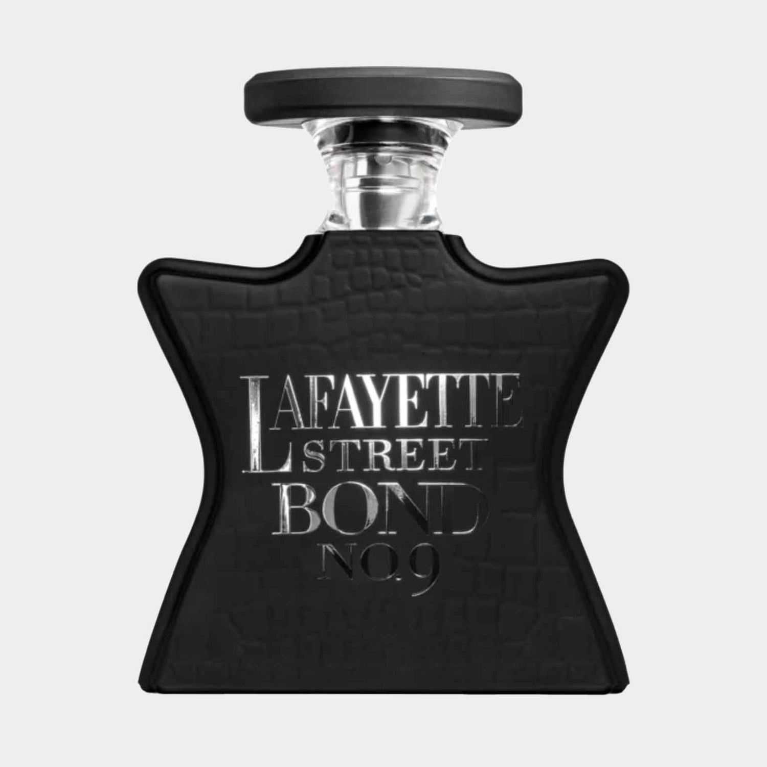 Bond No.9 Lafayette Street Sample, een zwarte fles met een unieke stervorm en opvallende zilveren opdruk, perfect voor een luxueuze geurervaring.