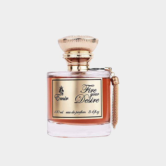 Paris Corner Fire Your Desire Sample - Een elegant parfumflesje met een gouden dop en een luxe uitstraling, gevuld met 100 ml eau de parfum.